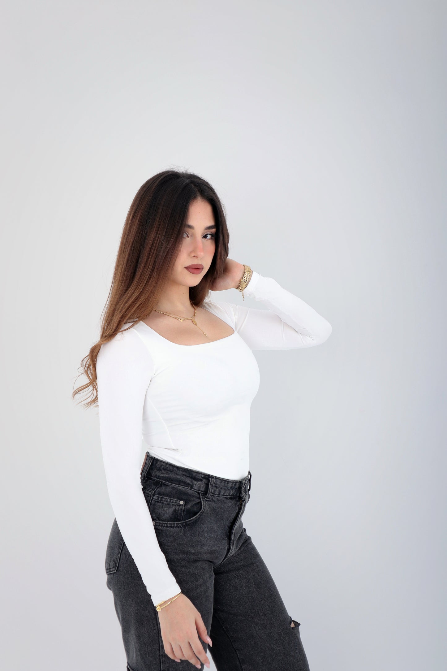 Curve Fit Top in WHITE